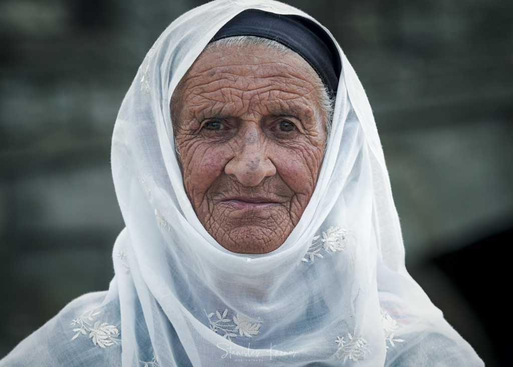 традиционный платок женщин села Кубачи