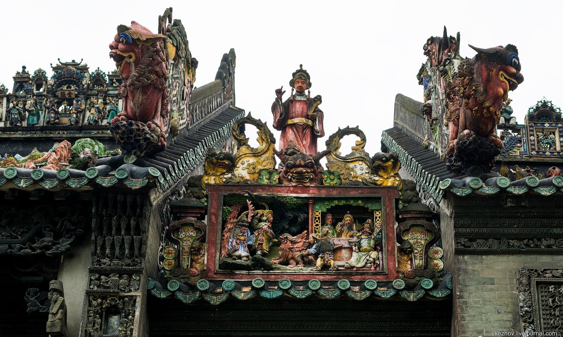 Академия Chen clan - здание с уникальной декоративной отделкой