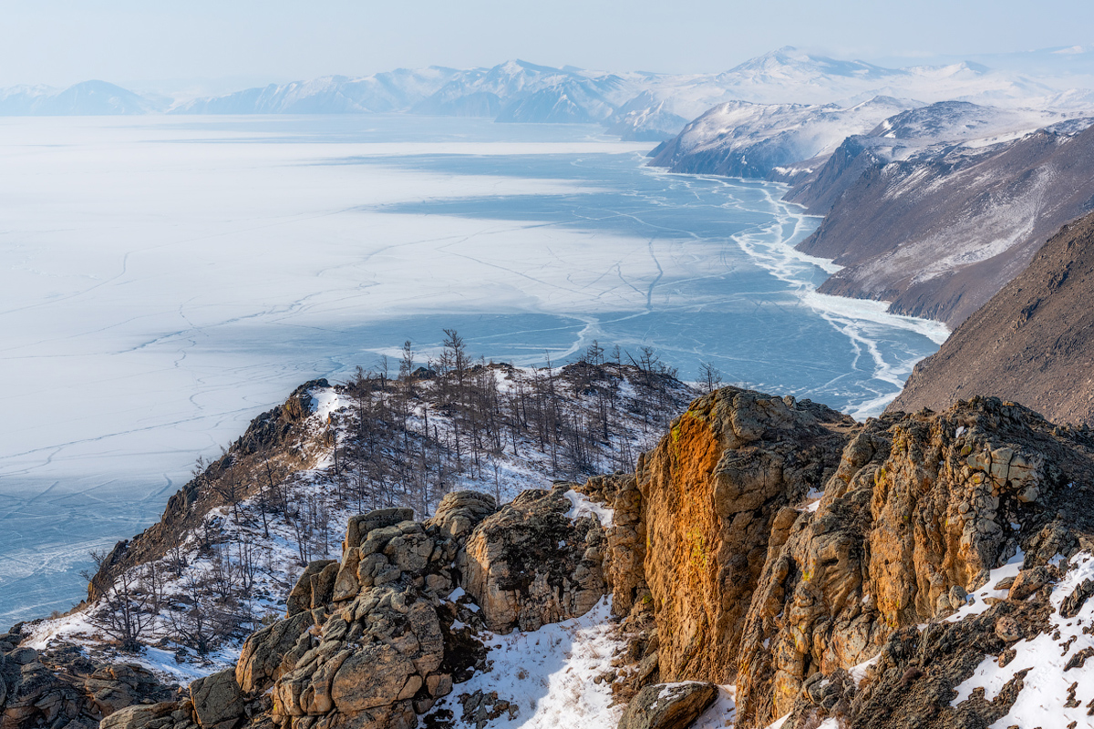 вид на Большое море Байкала