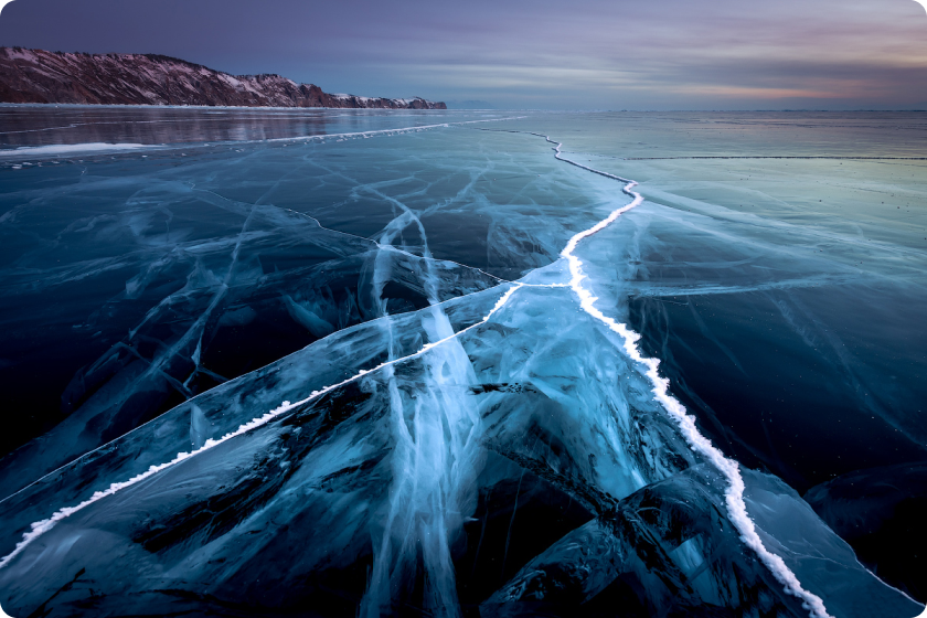 прозрачный лед Байкала