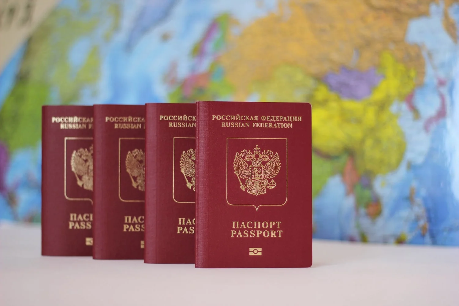 Получение загранпаспорта в посольствах РФ за границей